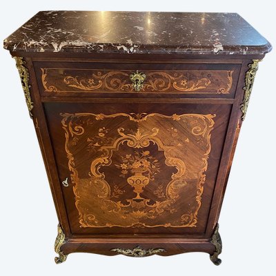 Napoleon III - Möbel mit reichem Intarsienschmuck auf Stützhöhe
