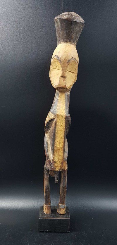 Statue d'ancêtre du peuple Mbole, R.D.C.