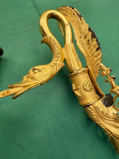 Charming pair of ormolu swan-neck sconces, Empire period