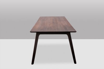Set da pranzo in noce. XXI secolo.LS63992156Y