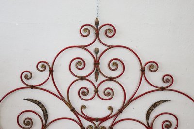 Testiera letto matrimoniale in ferro rosso, inizio XX secolo