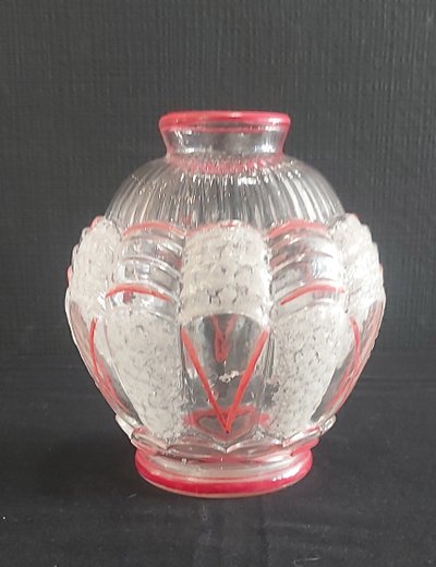Art Deco ball vase signed Espaivet France
