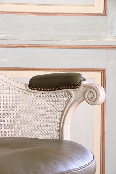 Louis XVI cabinet armchair with swivel seat
