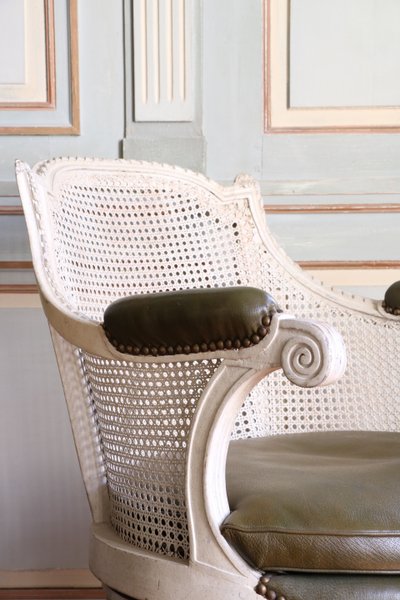 Louis XVI cabinet armchair with swivel seat