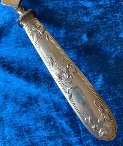 Pince à asperges art nouveau.