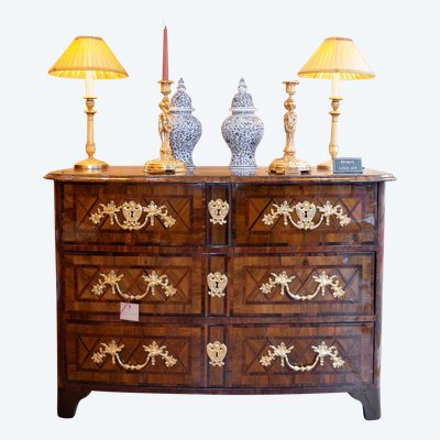Dauphiné époque Louis XIV Commode à Marqueterie Géométrique Vers 1700