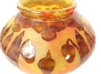 Small Vase Boule Le Verre Français Schneider Campanules Pâte de Verre 20th century