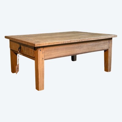 Table basse en noyer 1800