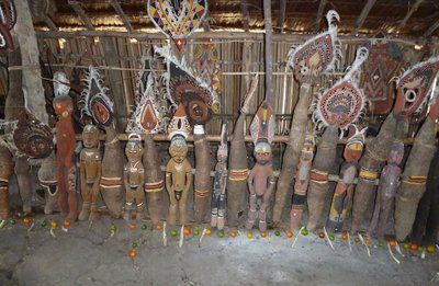 Yam mask, tribal art, Oceanian art, basketry, Papua New Guinea, Oceanian art