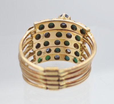 Anello Harem, oro Turchese e topazio blu di Londra.
