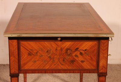 Bureau Plat in palissandro Luigi XVI