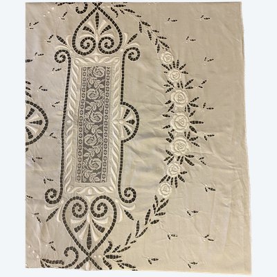 Top of bed or tablecloth embroidery Richelieu and Bourbon 19th century
