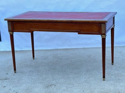 Table bureau