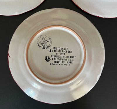 Piatti del Ristorante del Buon Ricordo "Rosa d'Oro" di Ceramica Vietri Mare, Italia 1994