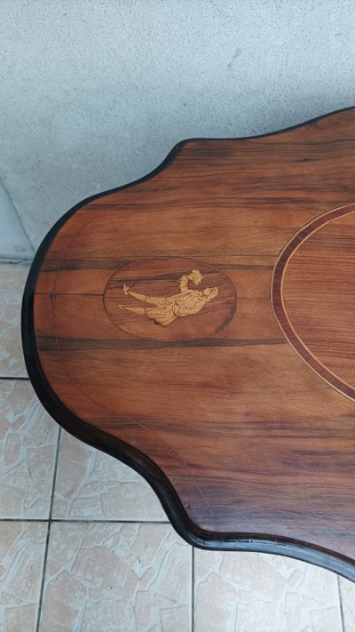 Napoleon III burr walnut violin top