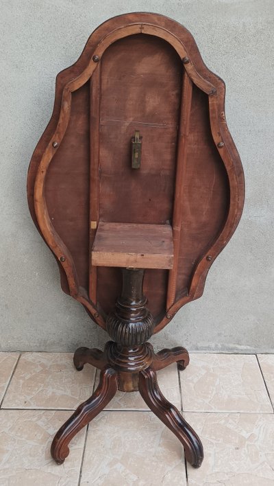 Napoleon III burr walnut violin top