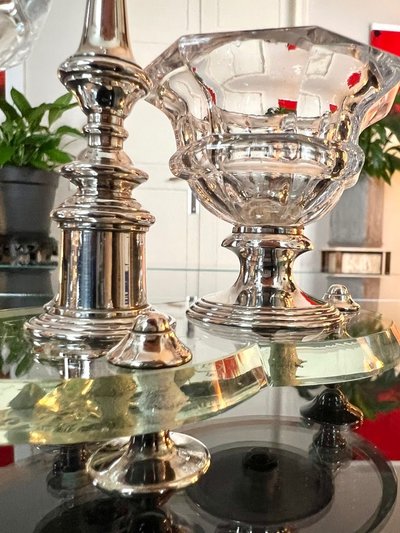 Crystal and Silver Metal Salt Shakers - Salt Pepper Condiments