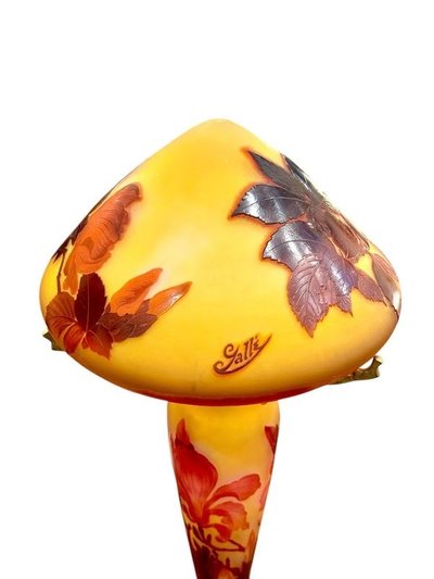 Lampada a fungo grande in stile Art Nouveau "Magnolias" di Emile Gallé