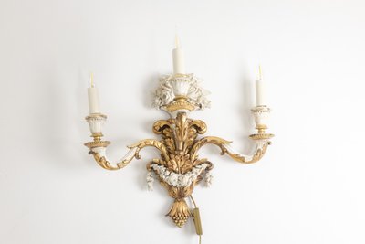 Pair of Louis XVI style sconces in gilded and lacquered wood. Circa 1900. LS5266457U