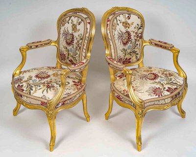 Georges Jacob reçu Maitre en 1765 Quatre fauteuils en bois doré d’époque Louis XV vers 1765-1770