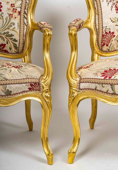 Georges Jacob reçu Maitre en 1765 Quatre fauteuils en bois doré d’époque Louis XV vers 1765-1770
