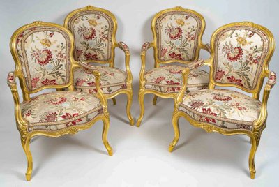 Georges Jacob reçu Maitre en 1765 Quatre fauteuils en bois doré d’époque Louis XV vers 1765-1770