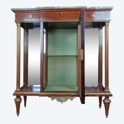 Louis XVI Parisian mahogany display case circa 1800