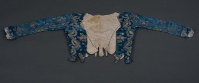 Giacca bolero del XVII o XVIII secolo con decorazioni floreali e pizzi ricamati a mano