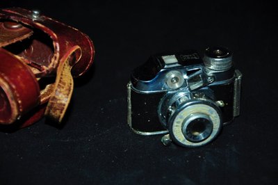 TOKO Spionagekamera mit Ledertasche