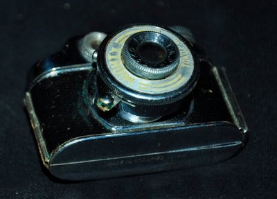TOKO Spionagekamera mit Ledertasche