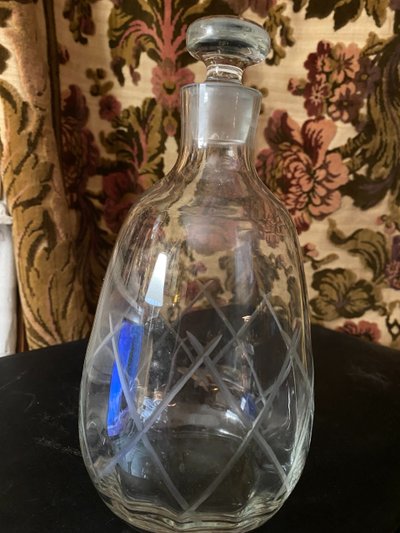Set of 38 glasses and a carafe with stopper in fine crystal cut with diamond motifs, "50s" Years