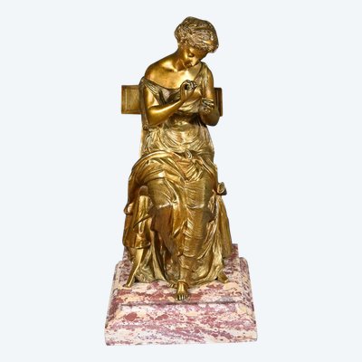 Bronze à Patine Dorée « La Couture » – Début XXe