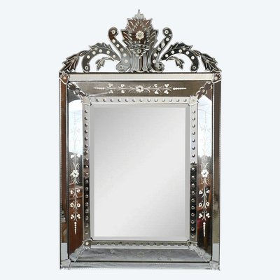 Important Venetian mirror with pediment, Italy - Early 20th century