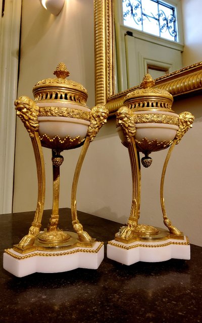 Pair of gilded bronze and white marble Cassolettes Trépied with satyrs in the Louis XVI style