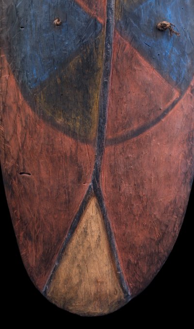 Shield, oceanic art, sculpture, tribal art, primitive art, Oceania, Papua New Guinea