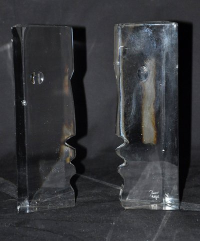 Fermalibro in cristallo firmato Baccarat dal designer Robert Rigot circa 1980