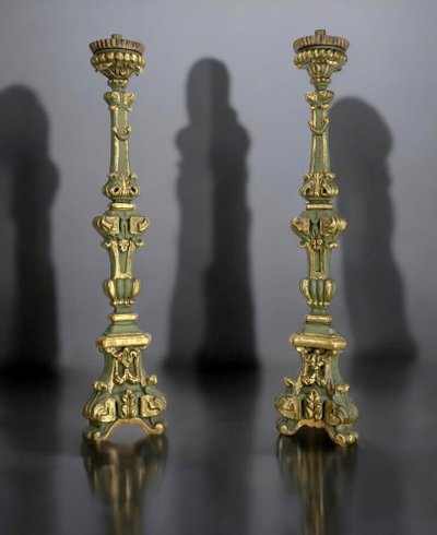 PAIR OF LOUIS XIV PERIOD LARGE GILDED AND PAINTED WOOD CIERGES FROM THE 17th CENTURY