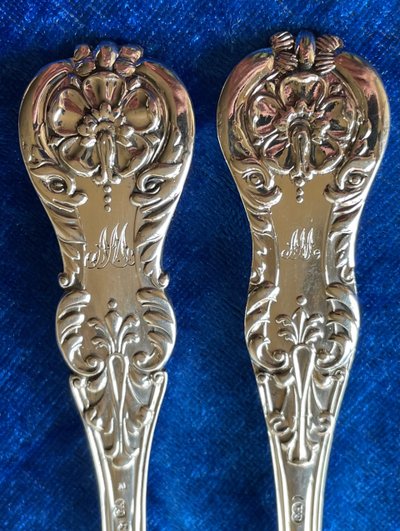 2 English cutlery sets.