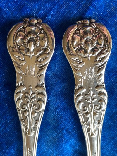 2 English cutlery sets.