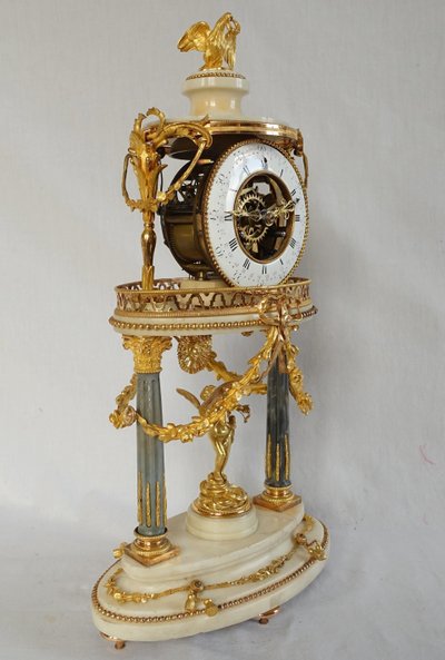 Louis XVI period clock with the temple of blind Love, guardian of Time - with its bell