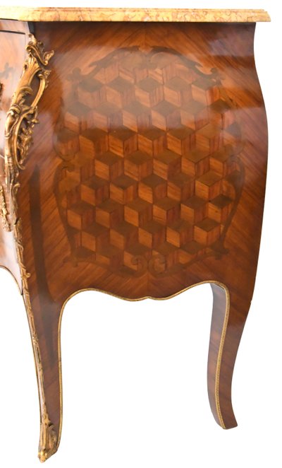 Commode de style Louis XV 