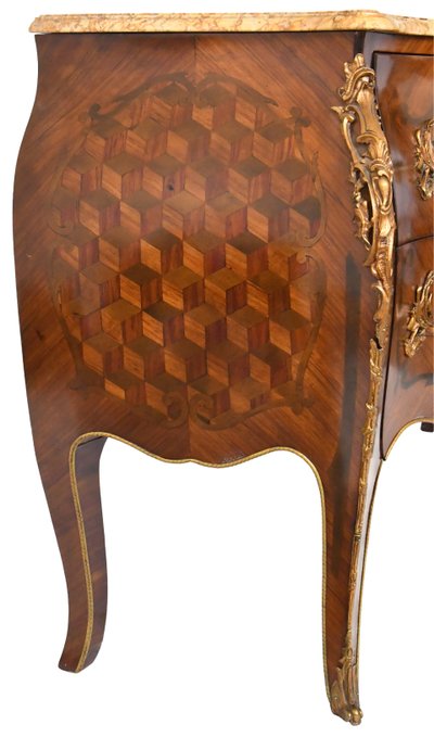 Commode de style Louis XV 