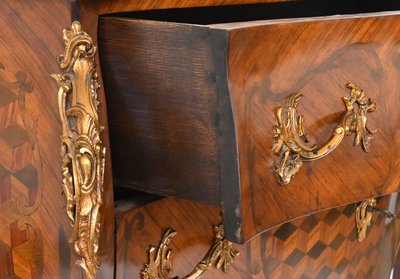 Commode de style Louis XV 