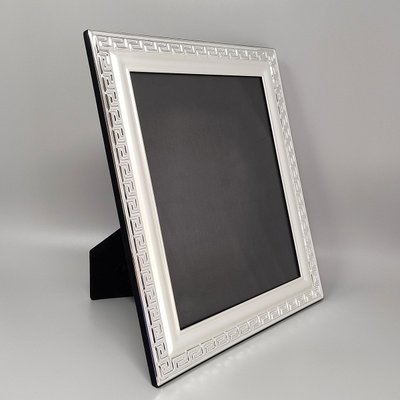 1970s Gorgeous photo frame in silver plated with glass. Made in Italy. The item is in excellent cond