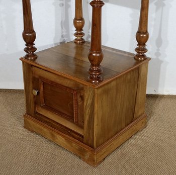 Petit Meuble en Noyer – 1900 