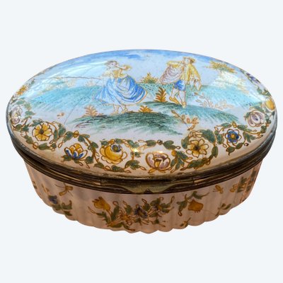 Moustiers Earthenware Box - 19th Century