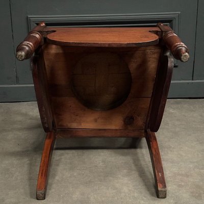 Poltrona commode inglese in mogano del XIX secolo, seduta nera