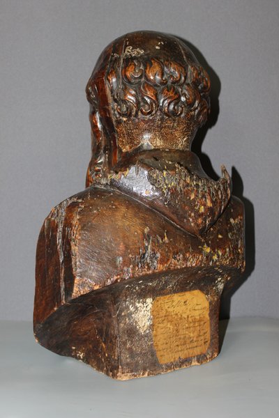 Busto in legno intagliato di Michel de l'Hospital, fine XVI secolo 