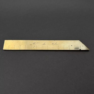 Demi-pied de roi en laiton gravé XVIIIe