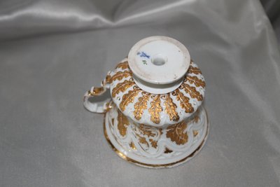 Tazza da cioccolata e piattino in porcellana di Grafenroda, Turingia, Germania, XIX secolo